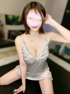 叶みおん